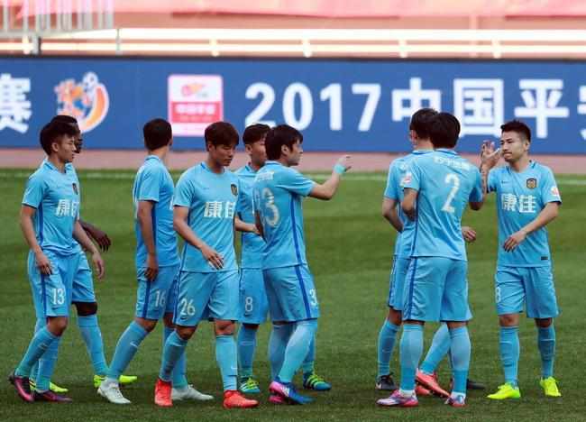 在发表演讲时，弗洛伦蒂诺表示：“今天，我们恢复了这项传统活动。